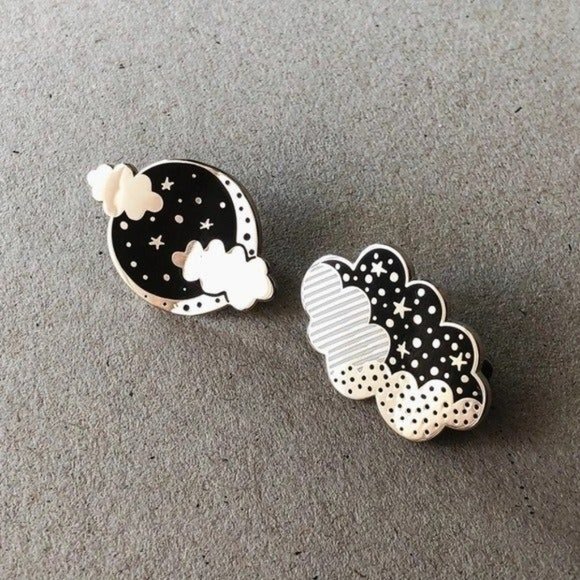 *50% OFF! Set of 2 Night Sky Clouds pins flair enamel celestial stars moon cloud - Picture 3 of 3
